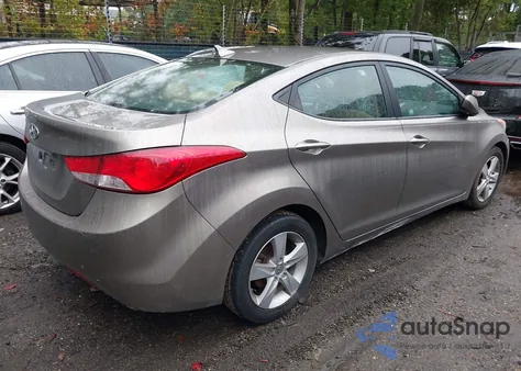 2013 Hyundai Elantra Gls z USA, uszkodzony, nr VIN 5NPDH4AE1DH340049